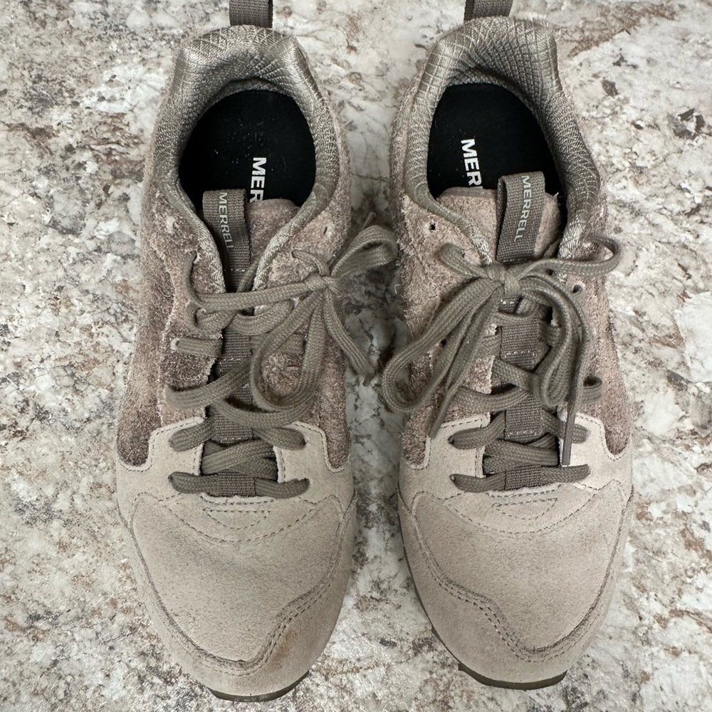 Merrell suede alpine sneakers. Size 8.